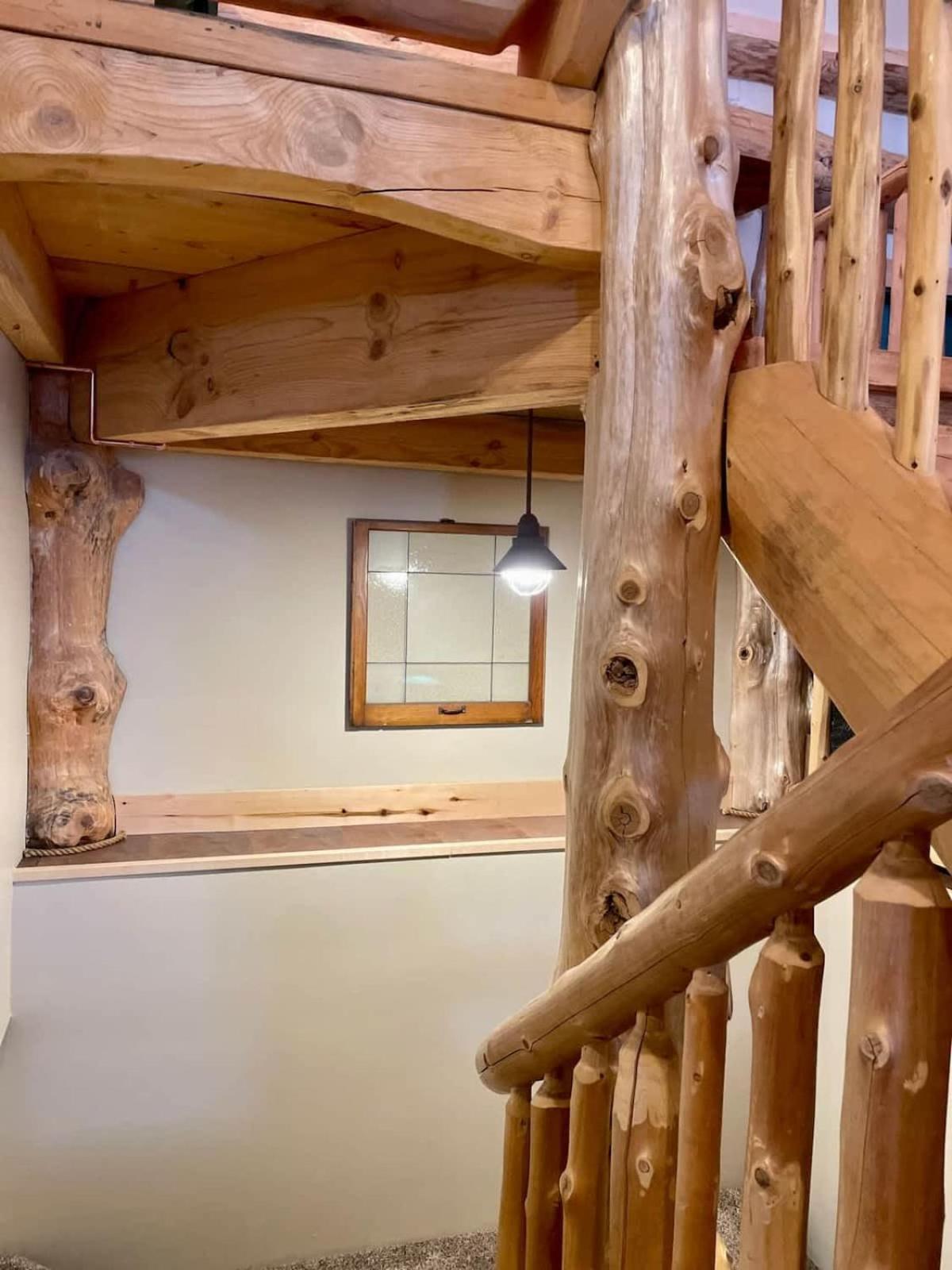 Stunning Log Cabin Getaway At The Hannu Haus Ironwood Exterior photo